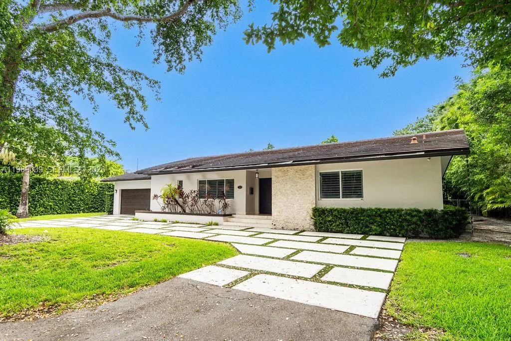 75 S Prospect Dr, Coral Gables, FL 33133 photo 2