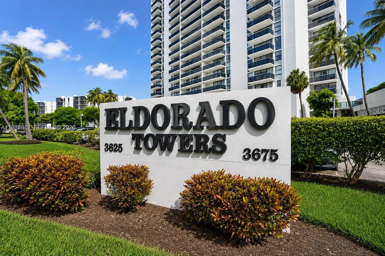 3675 N Country Club Dr # 508, Aventura, FL 33180