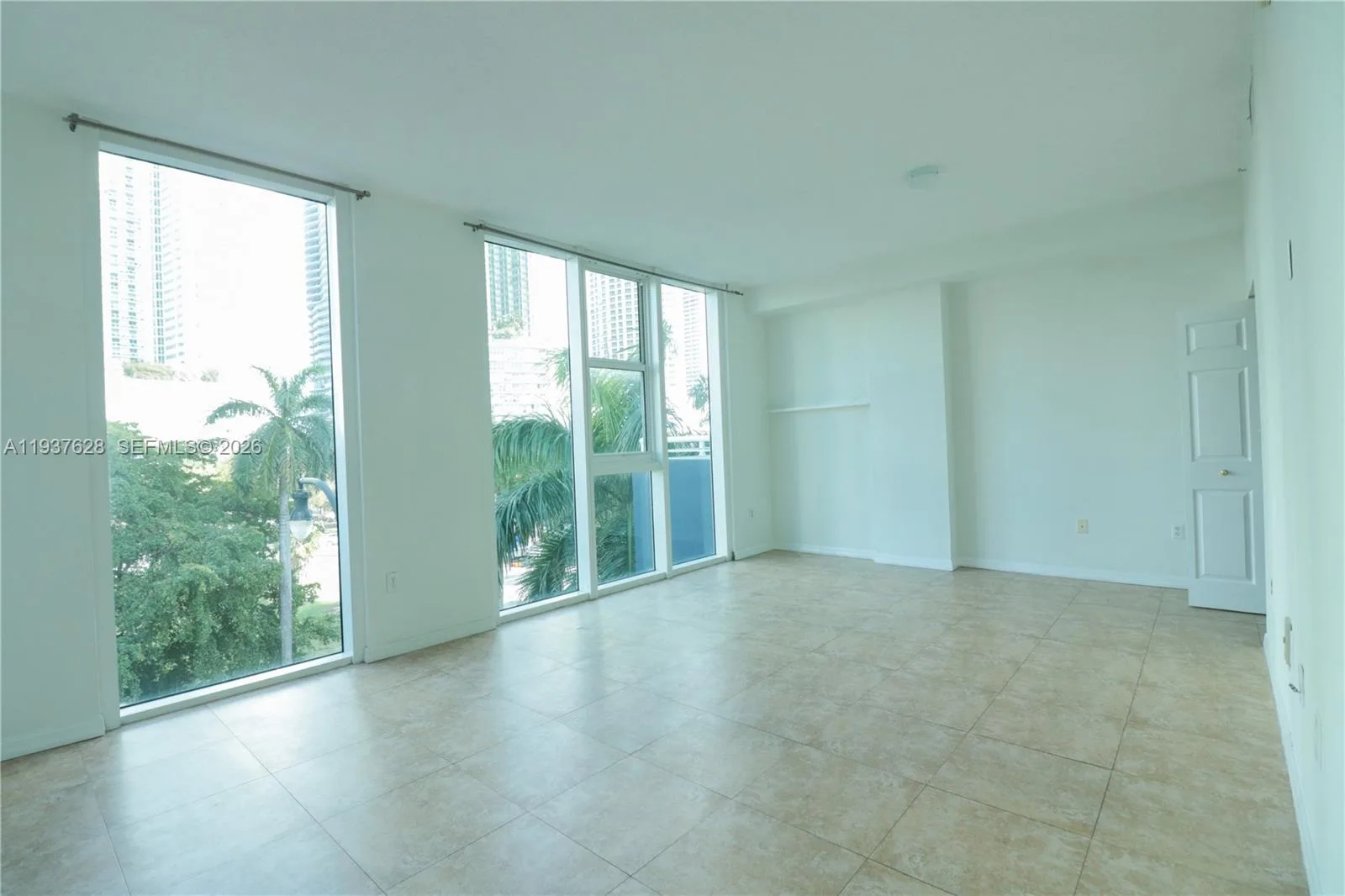 275 NE 18th St # 410, Miami, FL 33132 photo 6