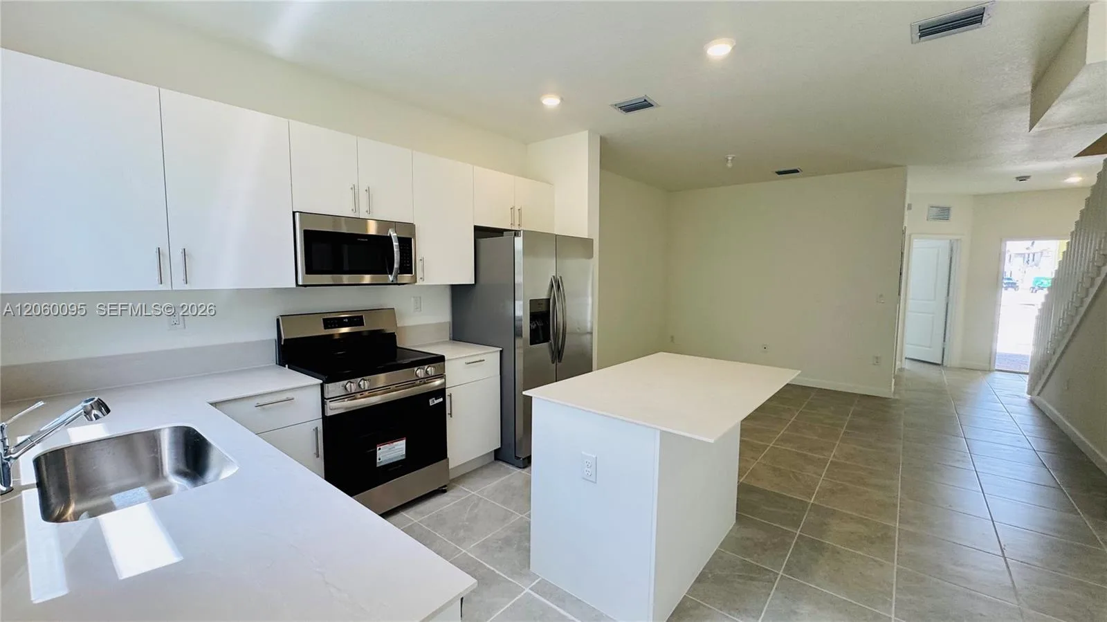 2632 SE 27th Dr, Homestead, FL 33035 photo 10