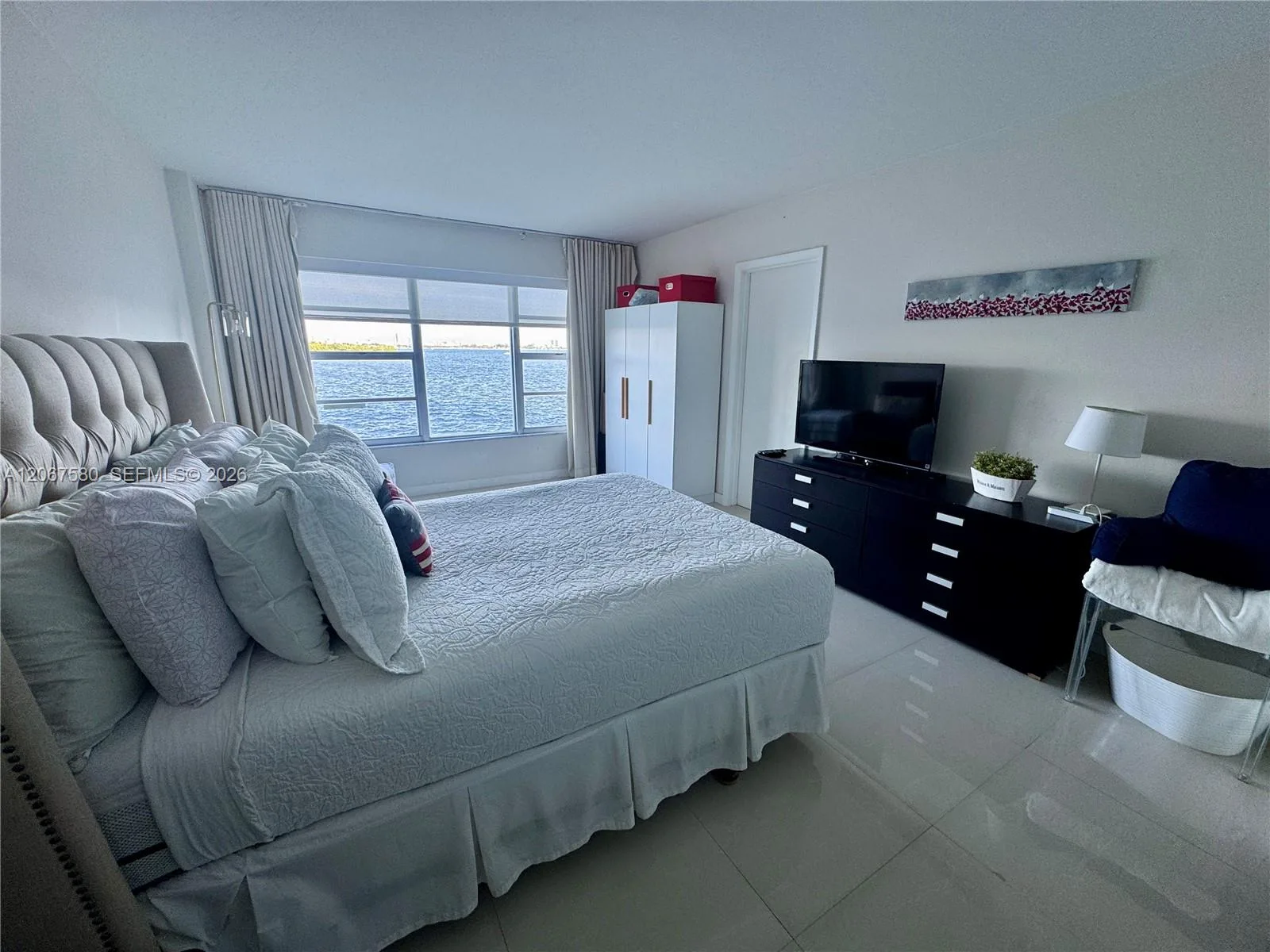 11111 Biscayne Blvd # 2B, Miami, FL 33181