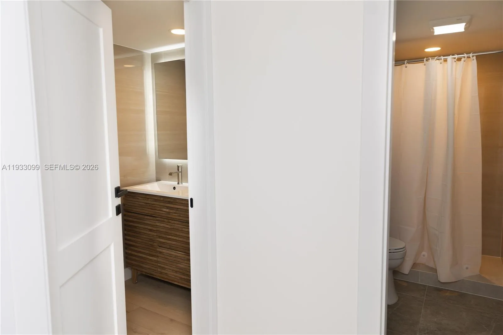 3625 N Country Club Dr # 309, Aventura, FL 33180 photo 3