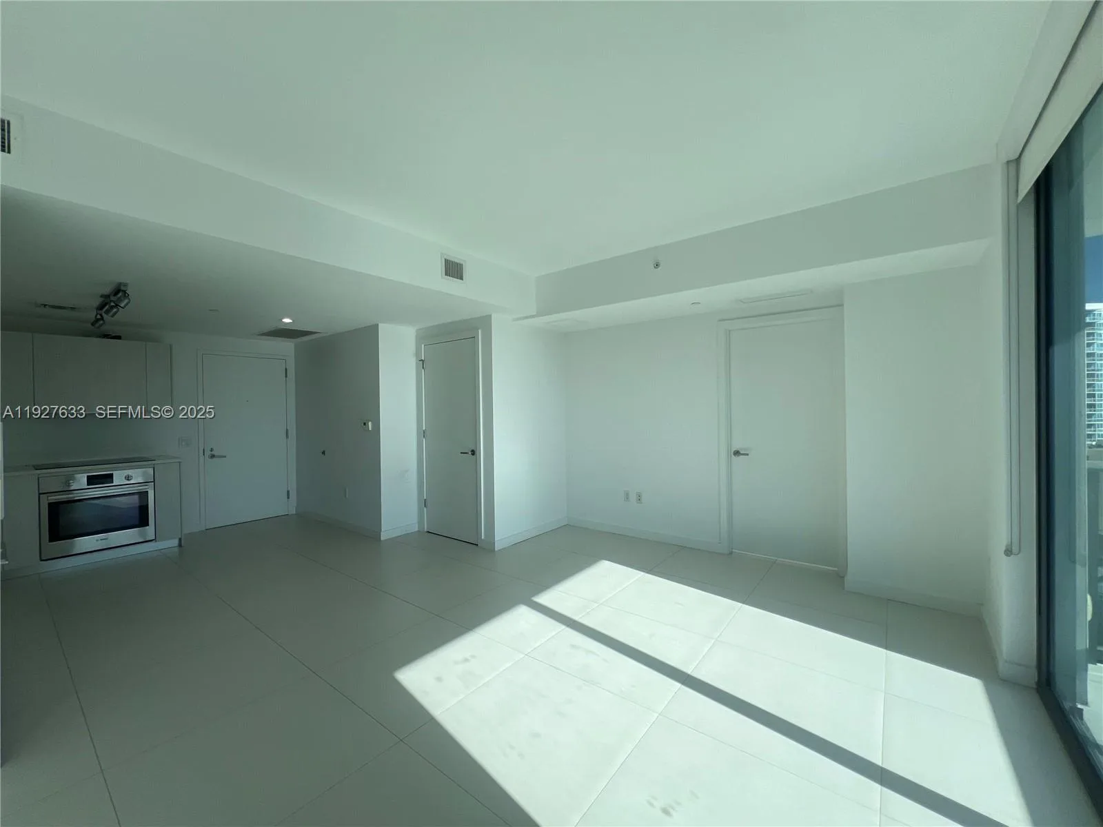 501 NE 31st St # 1009, Miami, FL 33137 photo 6