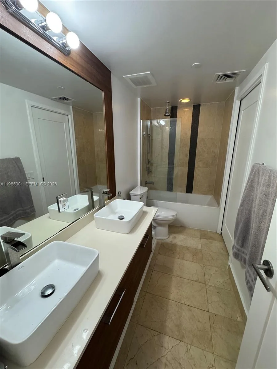 601 NE 27th St # 1603, Miami, FL 33137 photo 13