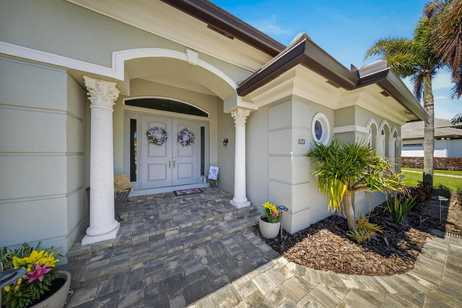 523 SW Squire Johns Lane, Palm City, FL 34990 photo 2