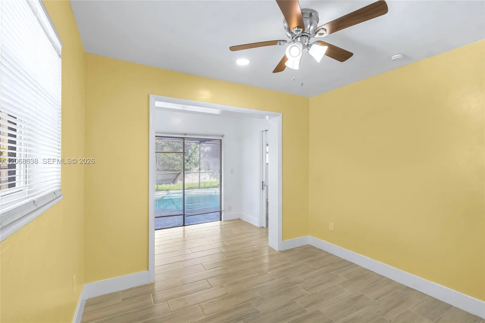 1854 Lauderdale Manor Dr, Fort Lauderdale, FL 33311 photo 10