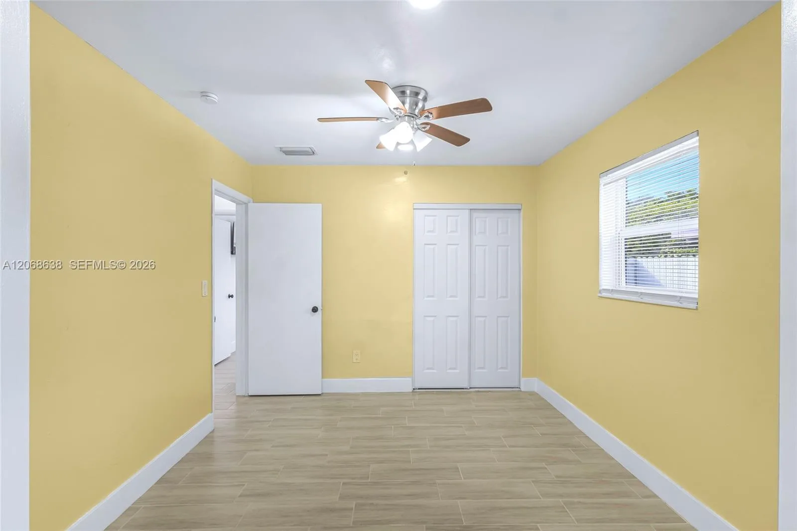 1854 Lauderdale Manor Dr, Fort Lauderdale, FL 33311 photo 12