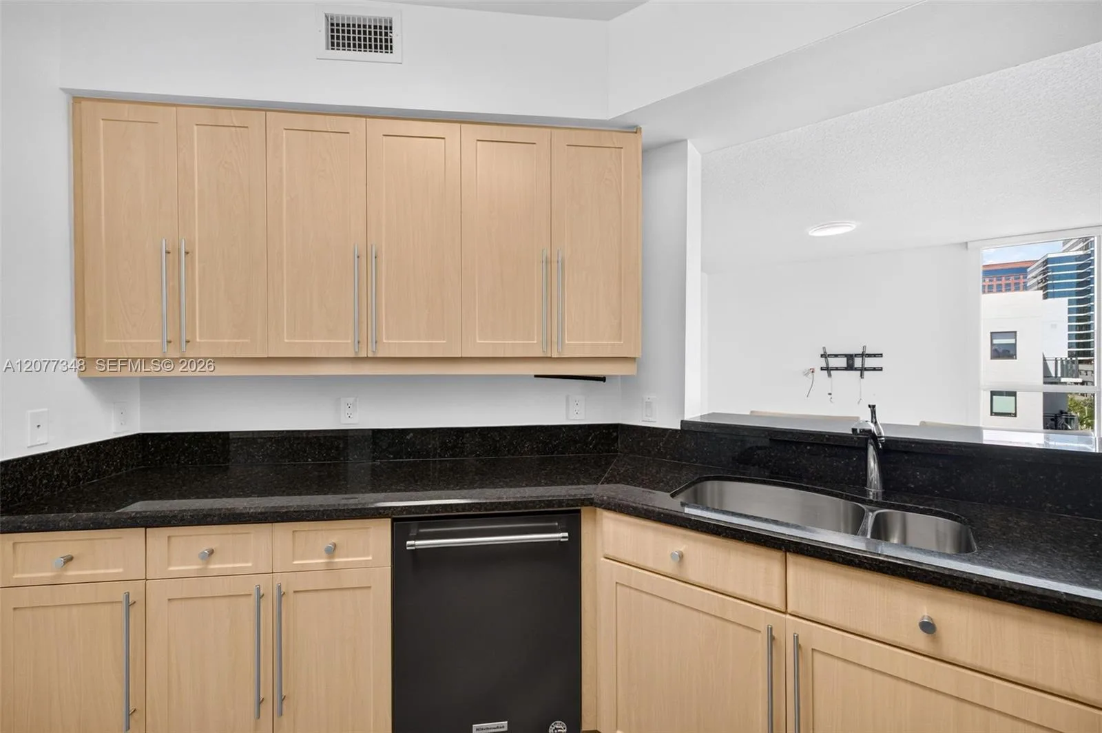 111 SE 8th Ave # 705, Fort Lauderdale, FL 33301 photo 12