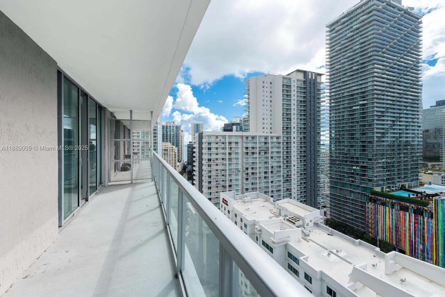 79 SW 12th St # 2605-S, Miami, FL 33130 photo 3