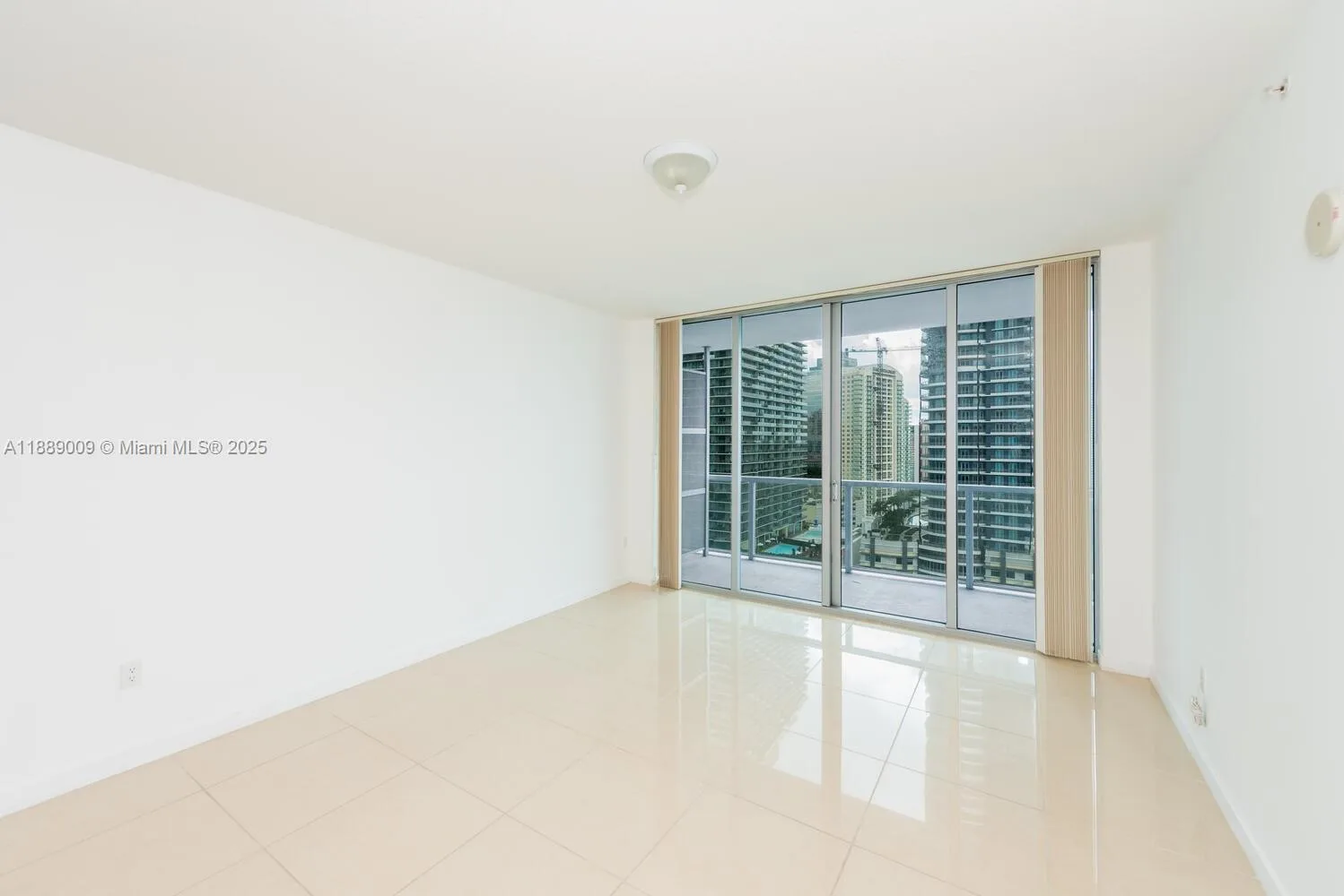 79 SW 12th St # 2605-S, Miami, FL 33130 photo 7