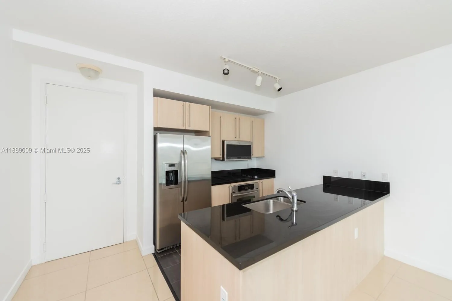 79 SW 12th St # 2605-S, Miami, FL 33130 photo 9