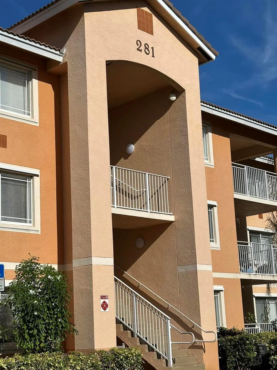 281 SW Palm Drive # 201, Port St. Lucie, FL 34986