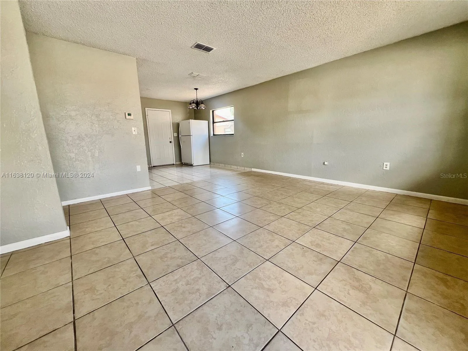 313 Blanco Court, Avon Park, FL 33825 photo 3