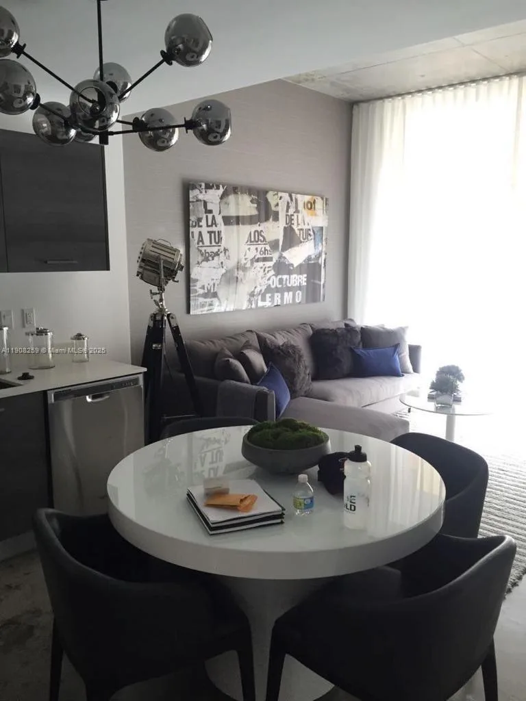 151 SE 1st St # 903, Miami, FL 33131