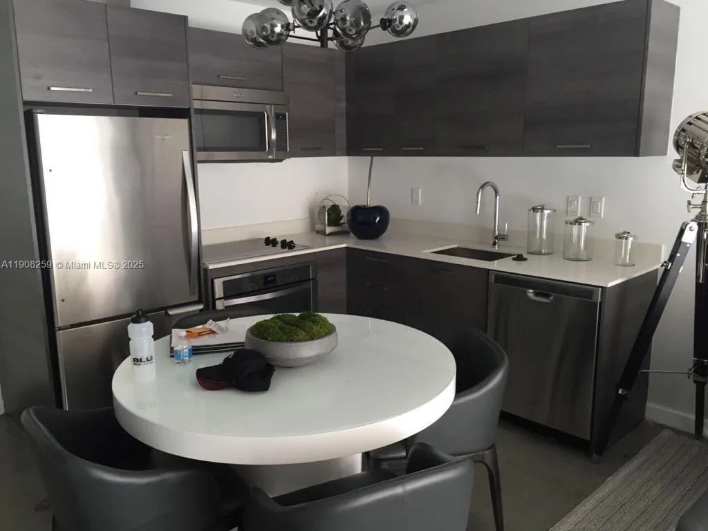 151 SE 1st St # 903, Miami, FL 33131 photo 5