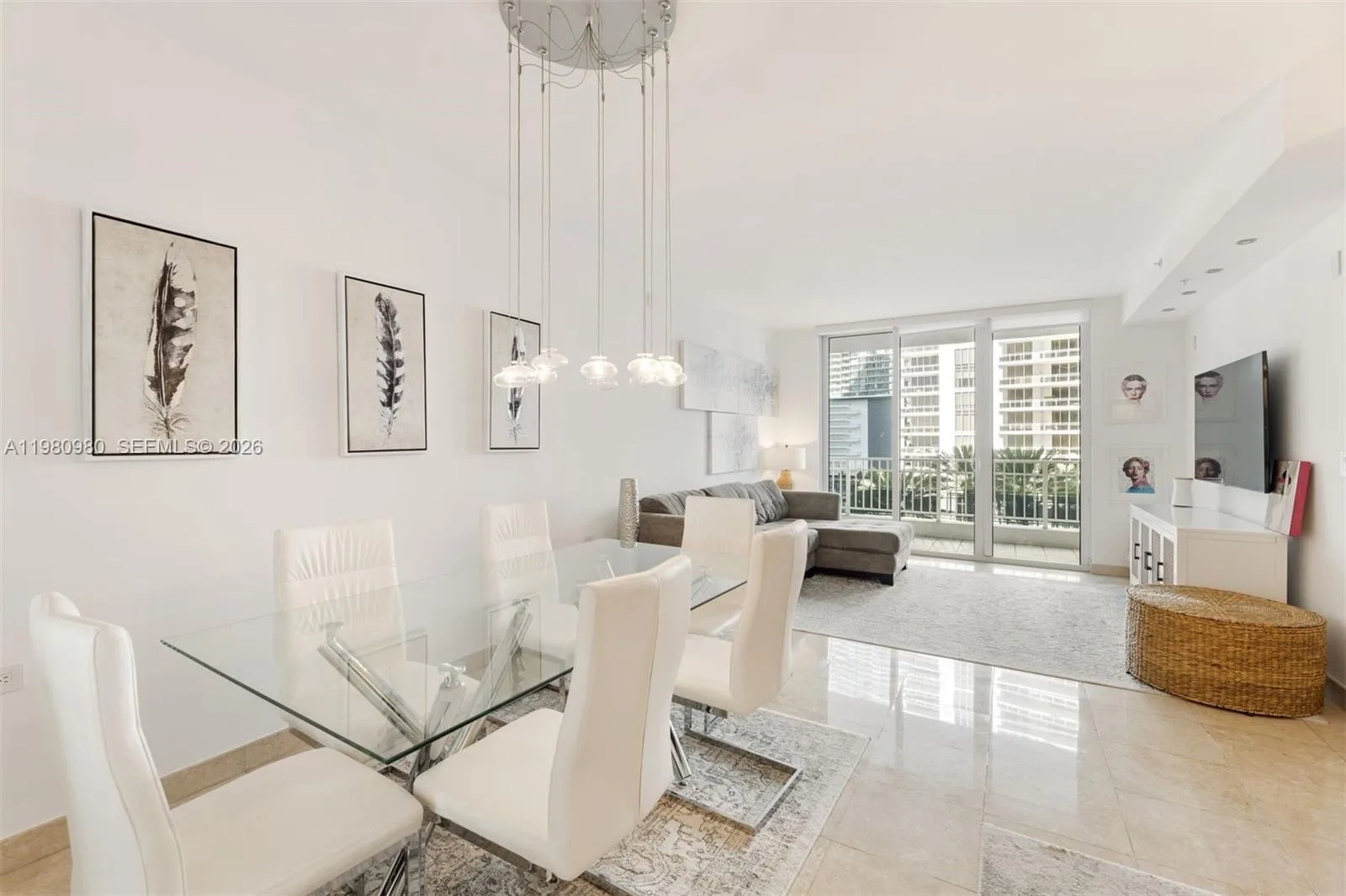 801 Brickell Key Blvd # 806, Miami, FL 33131