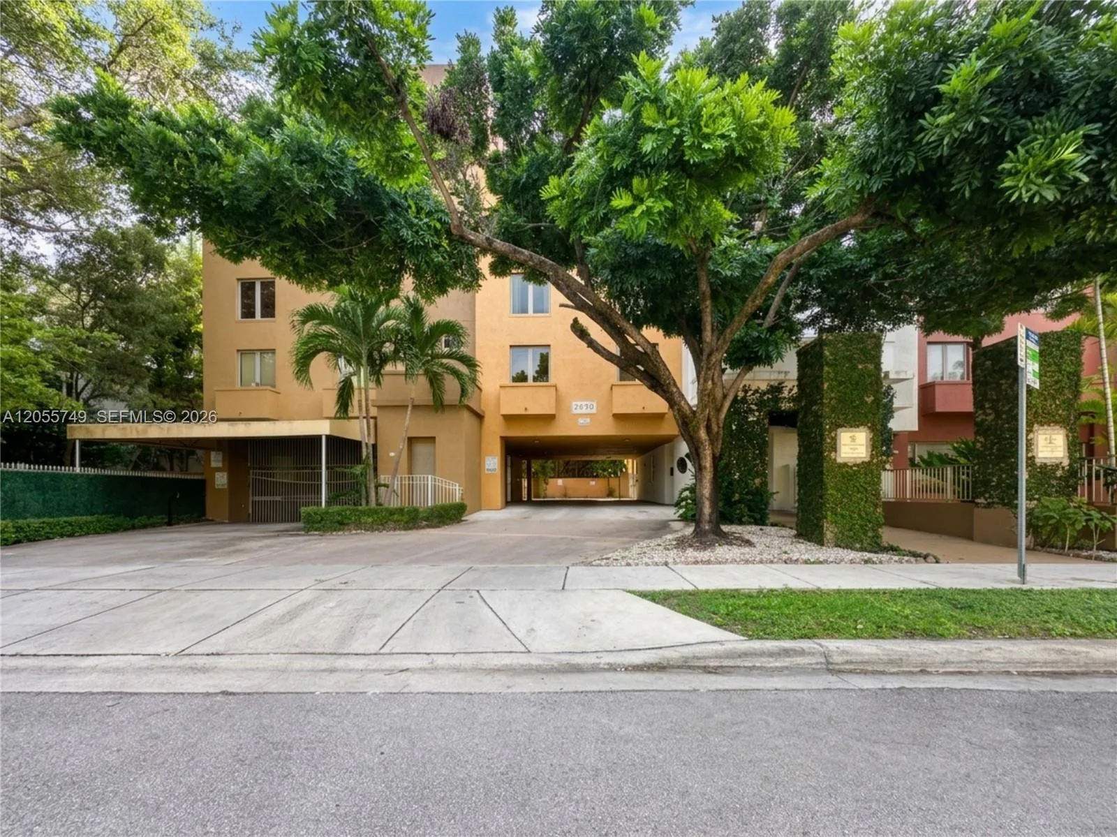 2630 SW 28th St # 44, Miami, FL 33133