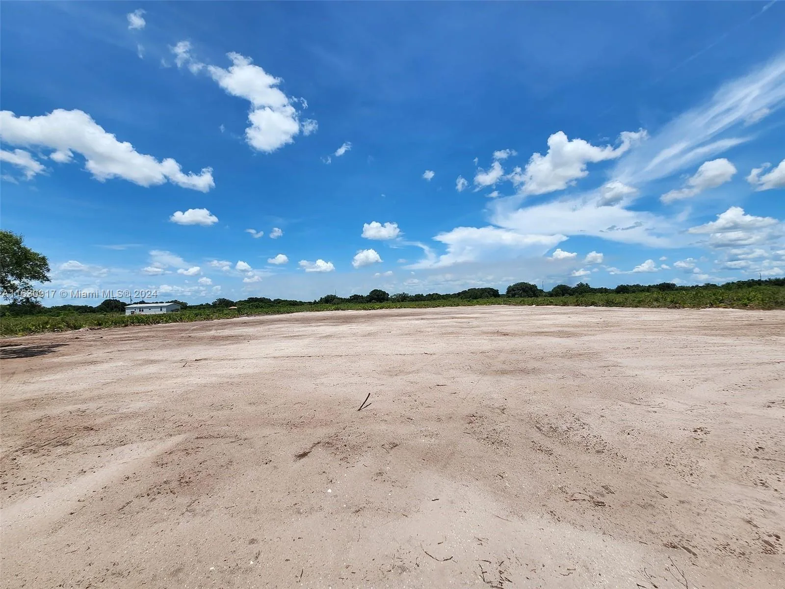 20171 NW 252 St, Other City - In The State Of Florida, FL 34972 photo 3