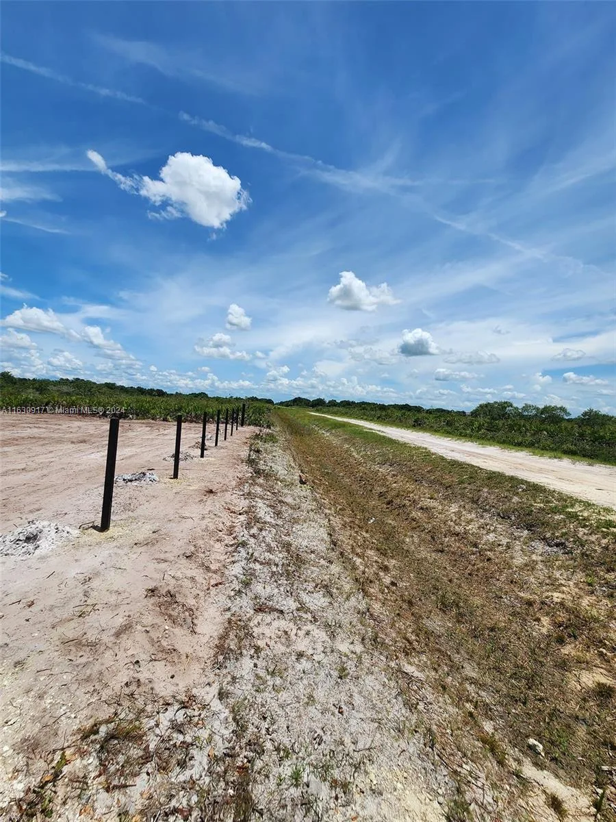 20171 NW 252 St, Other City - In The State Of Florida, FL 34972 photo 4