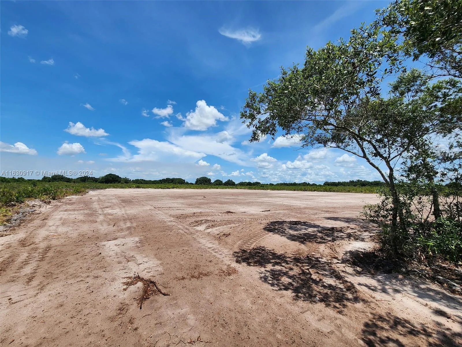 20171 NW 252 St, Other City - In The State Of Florida, FL 34972 photo 5
