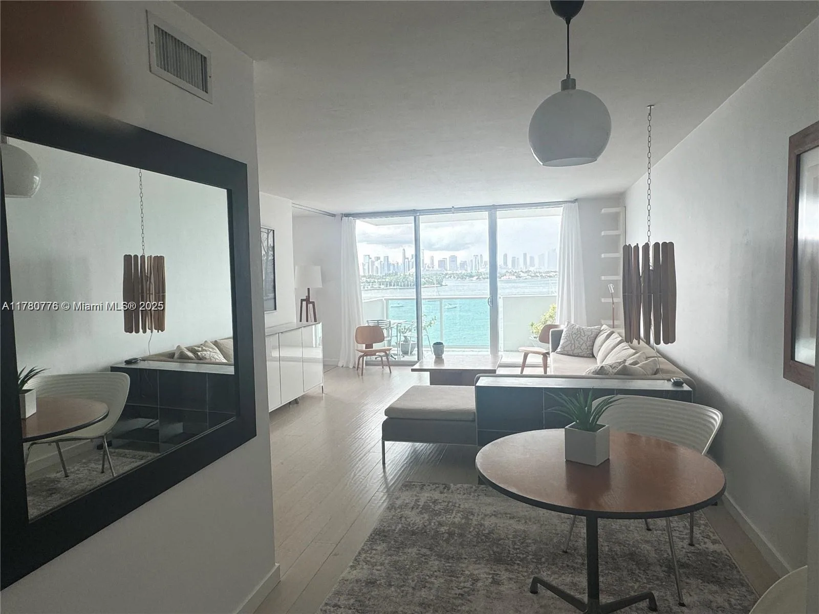 1200 West # 703, Miami Beach, FL 33139