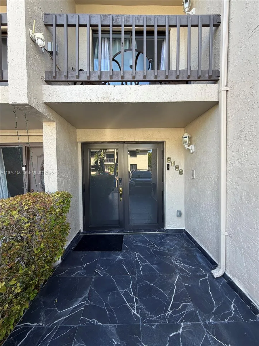 8408 NW 8th St # 8408, Miami, FL 33126 photo 3