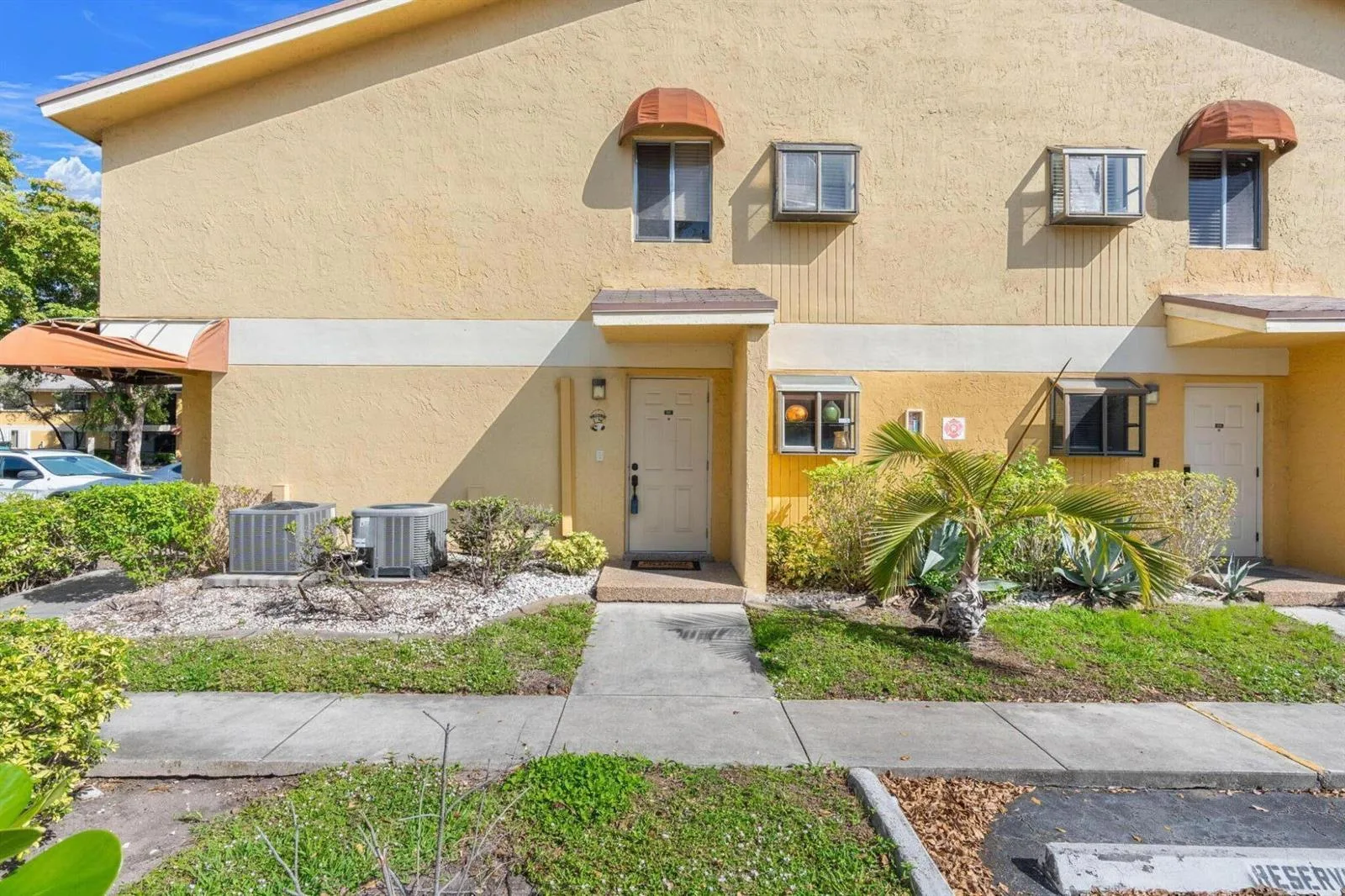 3053 N Oakland Forest Drive # 102, Oakland Park, FL 33309 photo 2