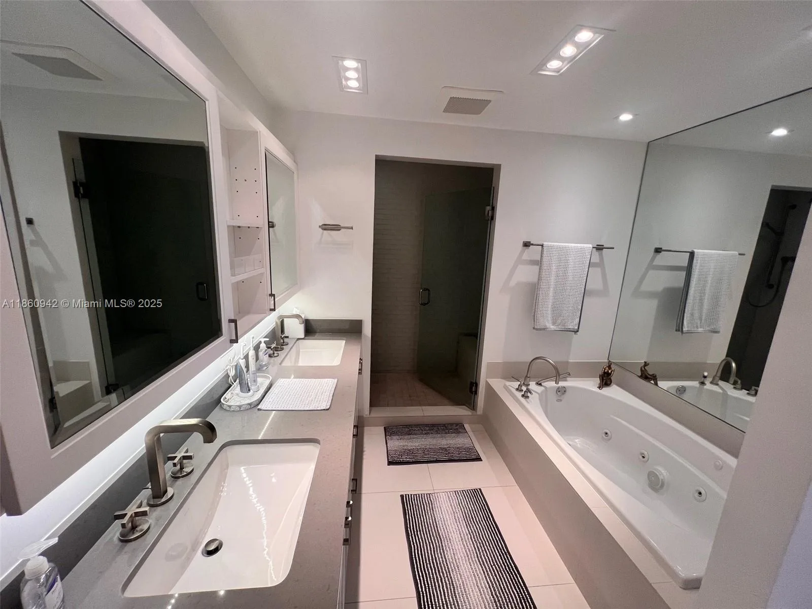 3801 Collins Ave # 705, Miami Beach, FL 33140 photo 10