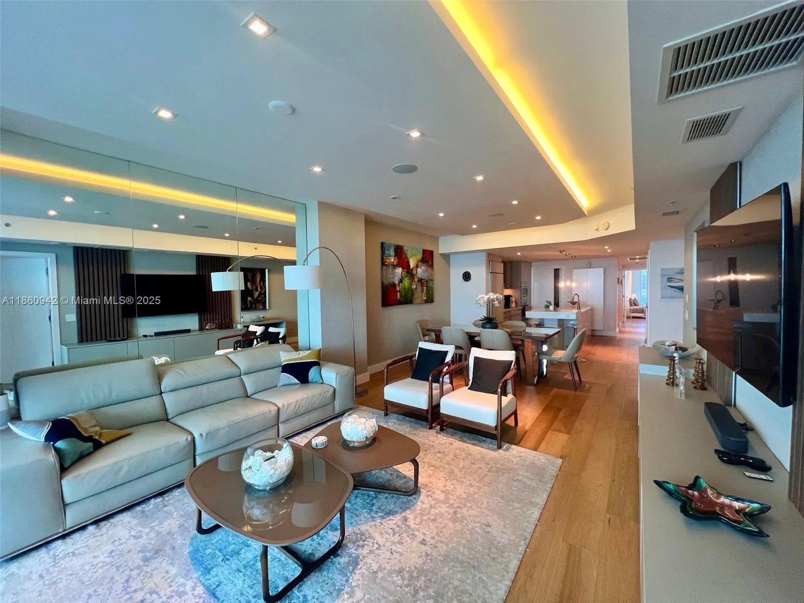 3801 Collins Ave # 705, Miami Beach, FL 33140 photo 3