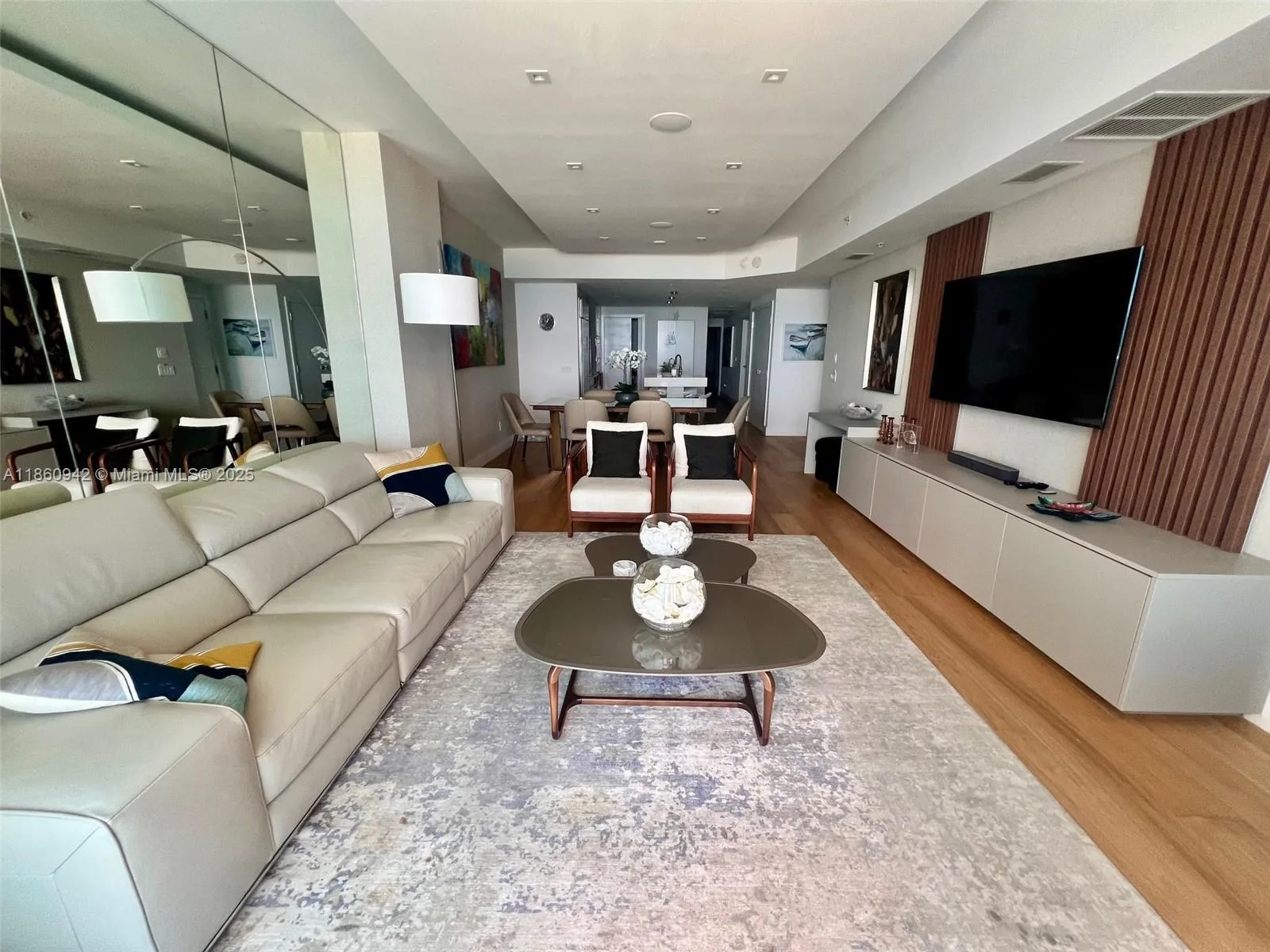 3801 Collins Ave # 705, Miami Beach, FL 33140 photo 4