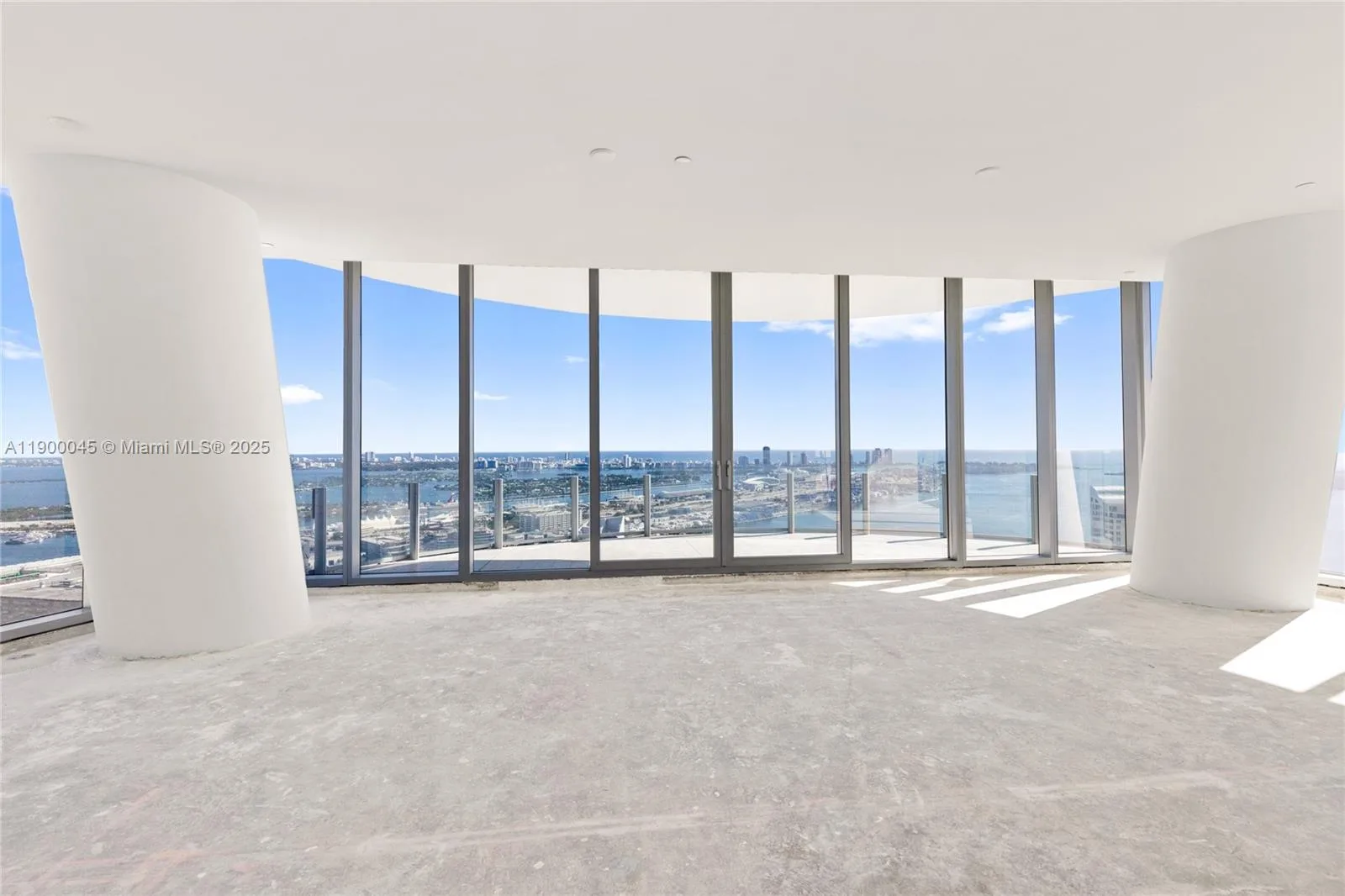 300 Biscayne Boulevard Way # 5201E, Miami, FL 33131