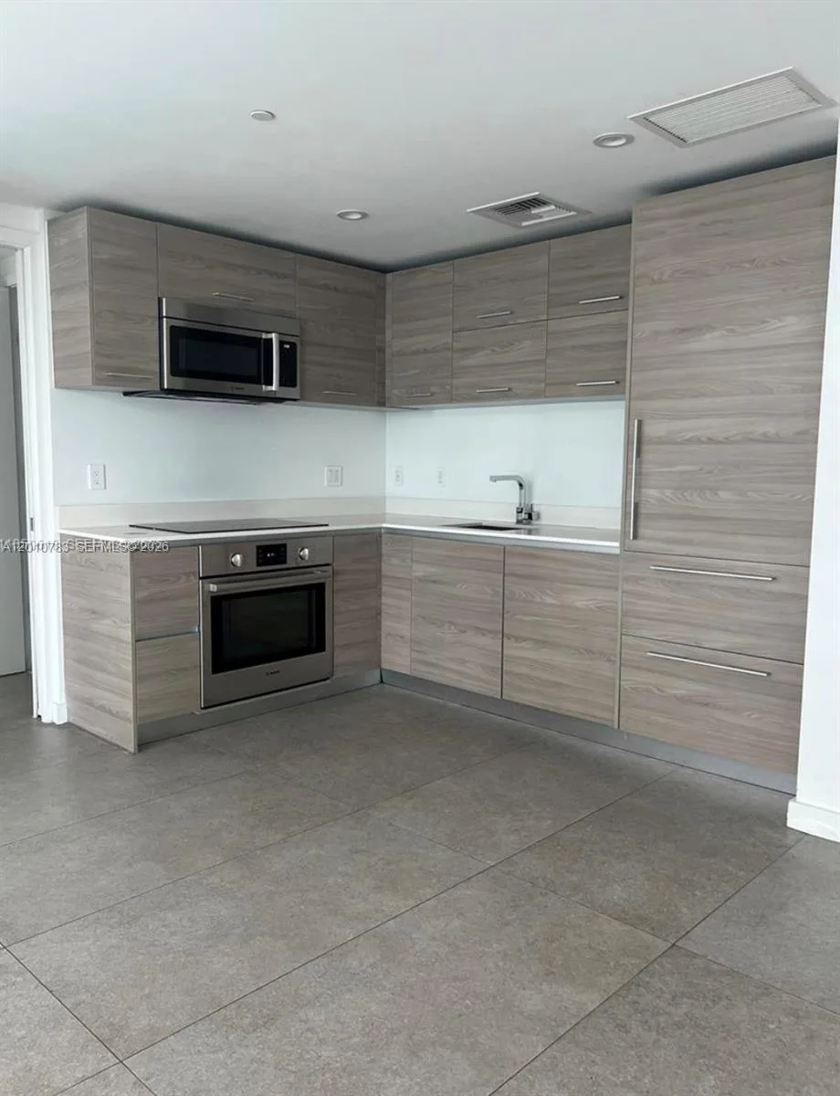 1300 S Miami Ave # 1807, Miami, FL 33130