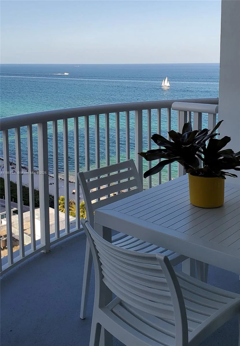 5401 Collins Ave # 1509, Miami Beach, FL 33140 photo 10