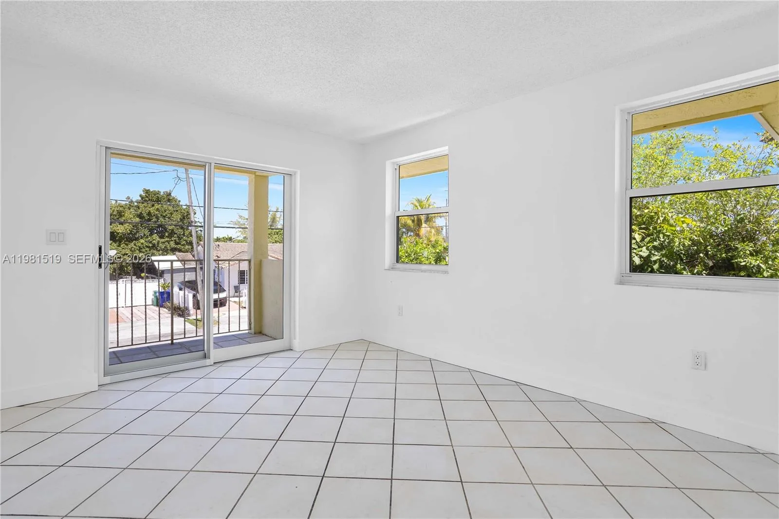 3524 NW 4th Ter, Miami, FL 33125 photo 12