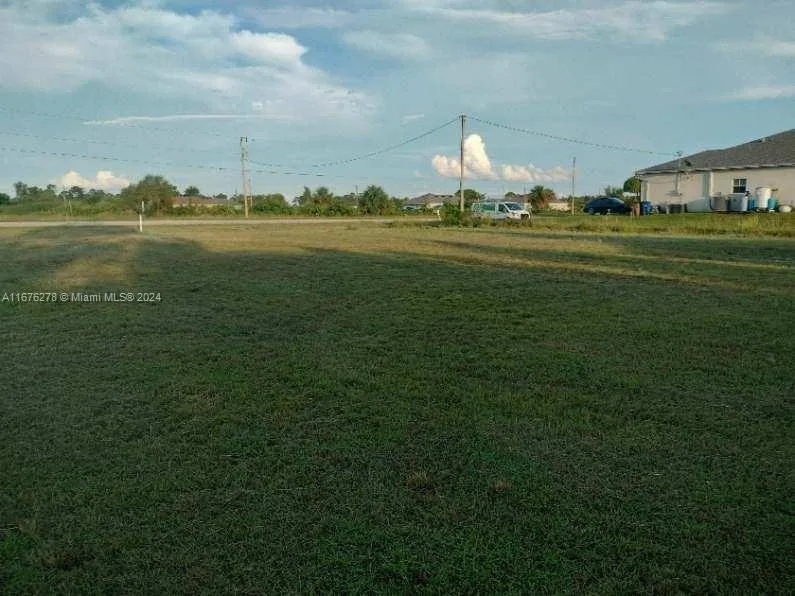 1008 EISENHOWER BLVD, Lehigh Acres, FL 33874 photo 2