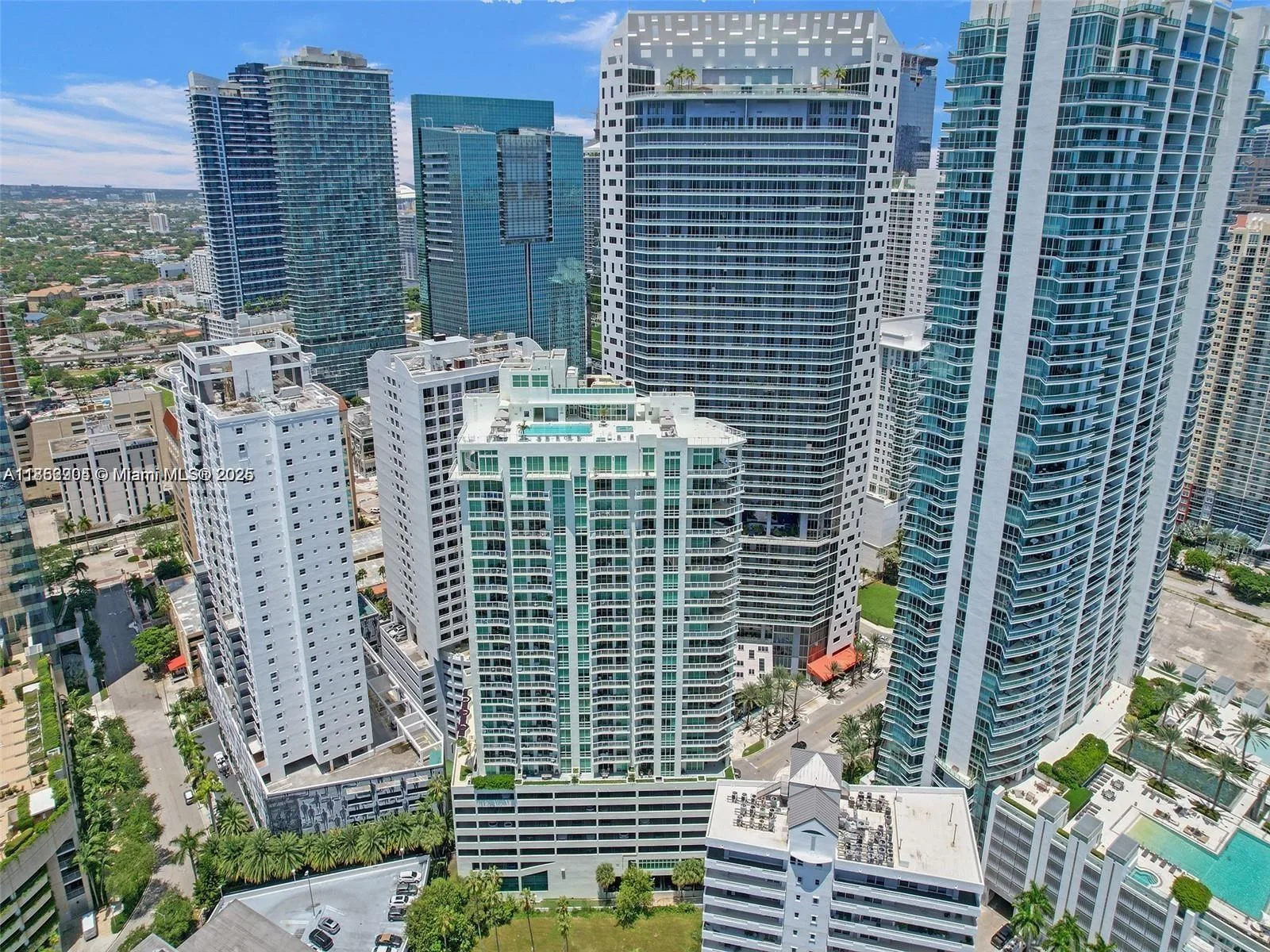218 SE 14th St # 1407, Miami, FL 33131