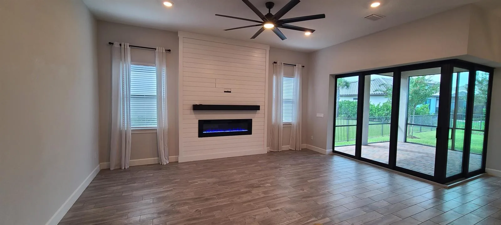 537 SE CRATHES Street, Port St. Lucie, FL 34984 photo 10