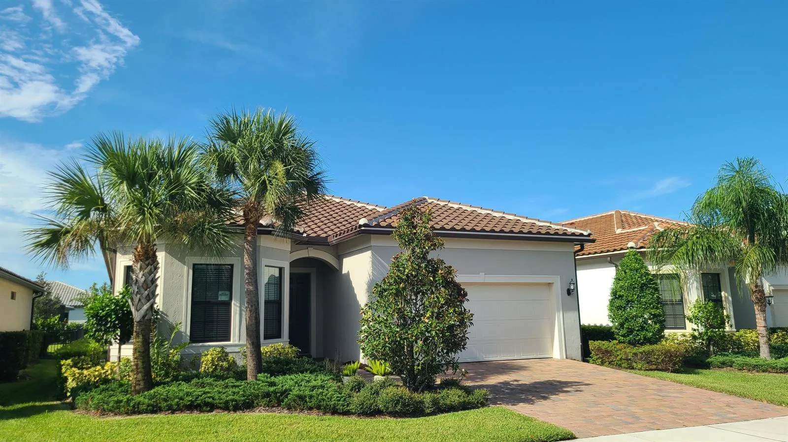 537 SE CRATHES Street, Port St. Lucie, FL 34984 photo 2