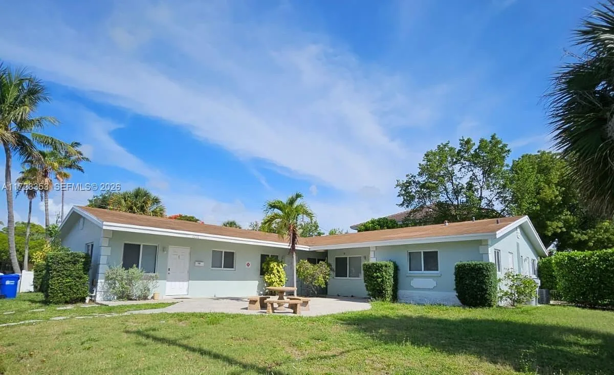 1231 NE 23rd Ave, Pompano Beach, FL 33062