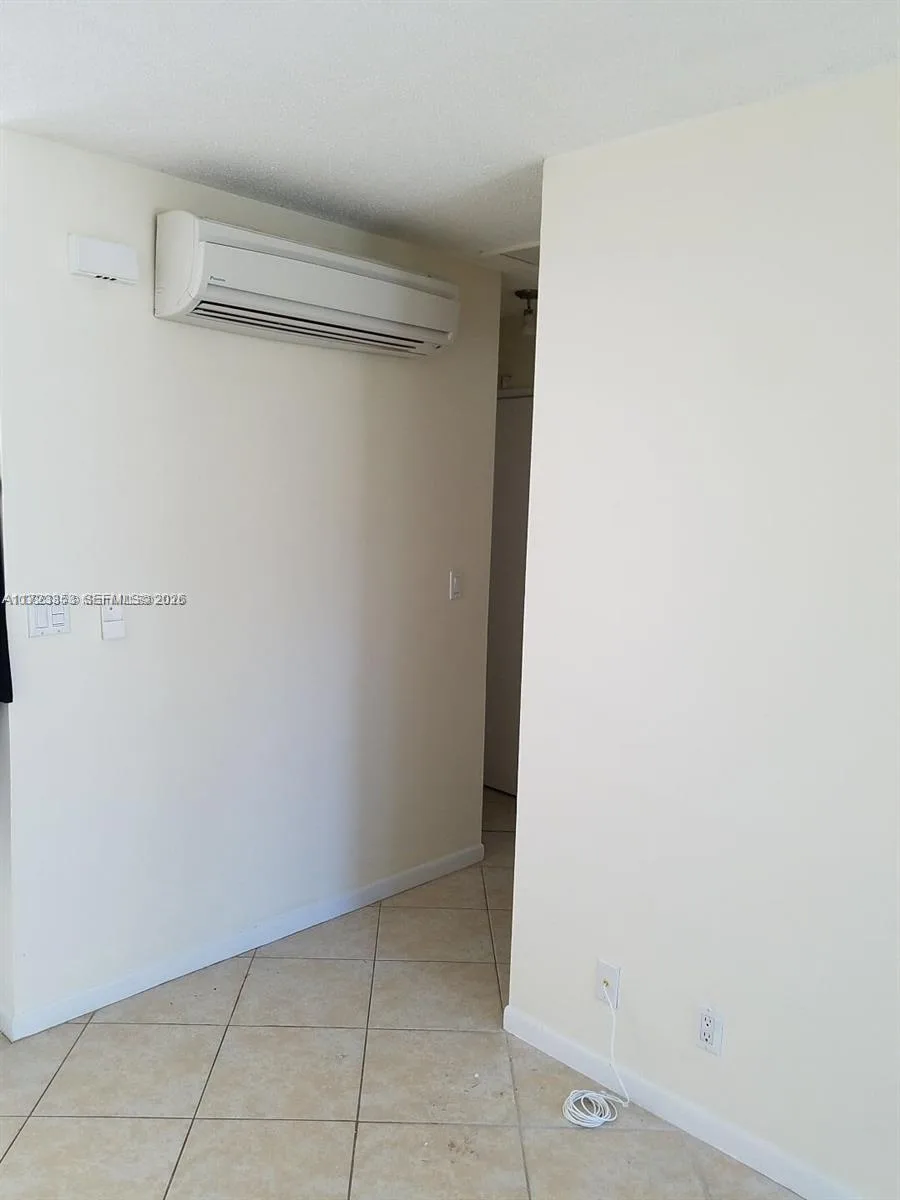 1231 NE 23rd Ave, Pompano Beach, FL 33062 photo 9