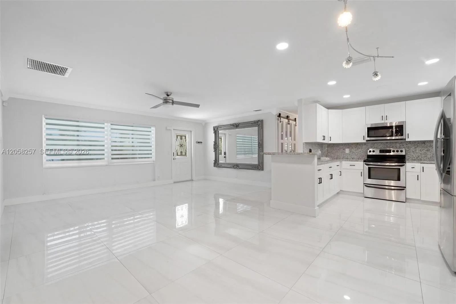 309 SE 3rd Ter, Deerfield Beach, FL 33441 photo 10