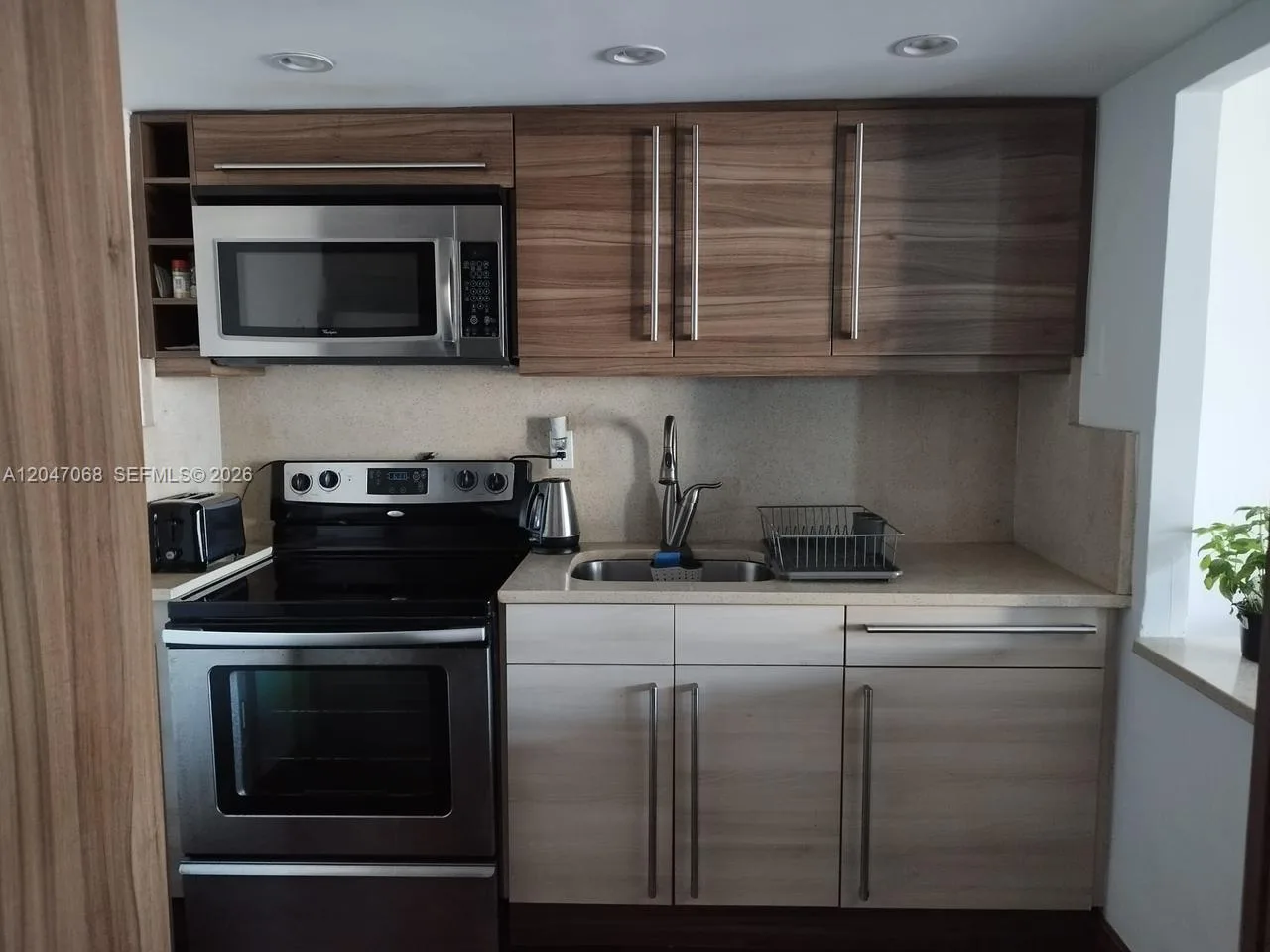5401 Collins Ave # 1110, Miami Beach, FL 33140 photo 10