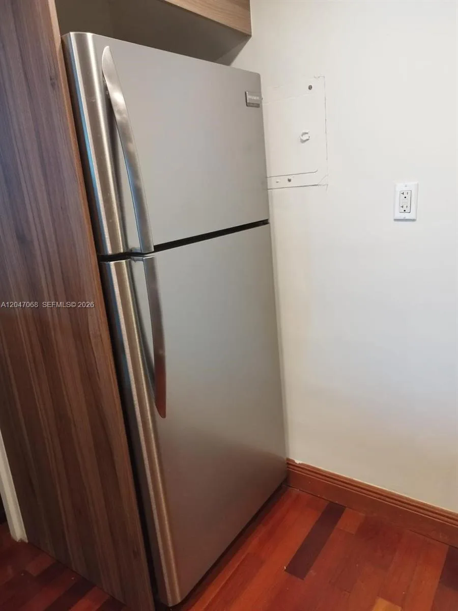 5401 Collins Ave # 1110, Miami Beach, FL 33140 photo 12