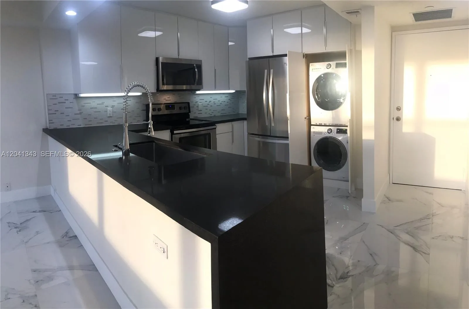 1901 Brickell Ave # B2003, Miami, FL 33129
