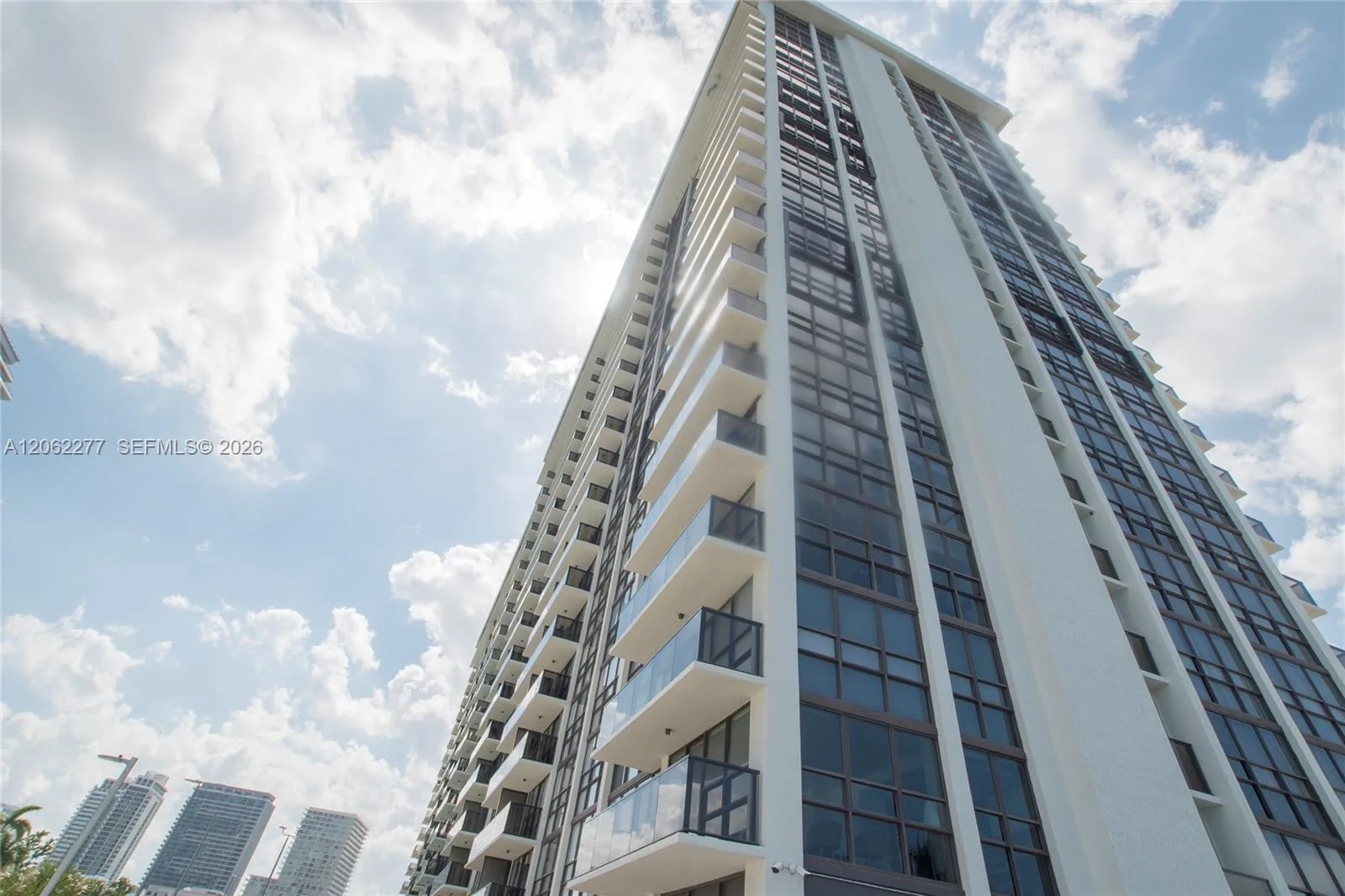 600 NE 36th St # 1507, Miami, FL 33137 photo 10