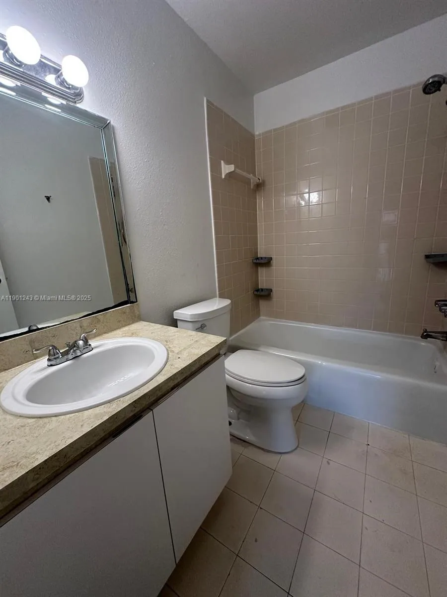 18101 NW 68th Ave # E210, Hialeah, FL 33015 photo 8
