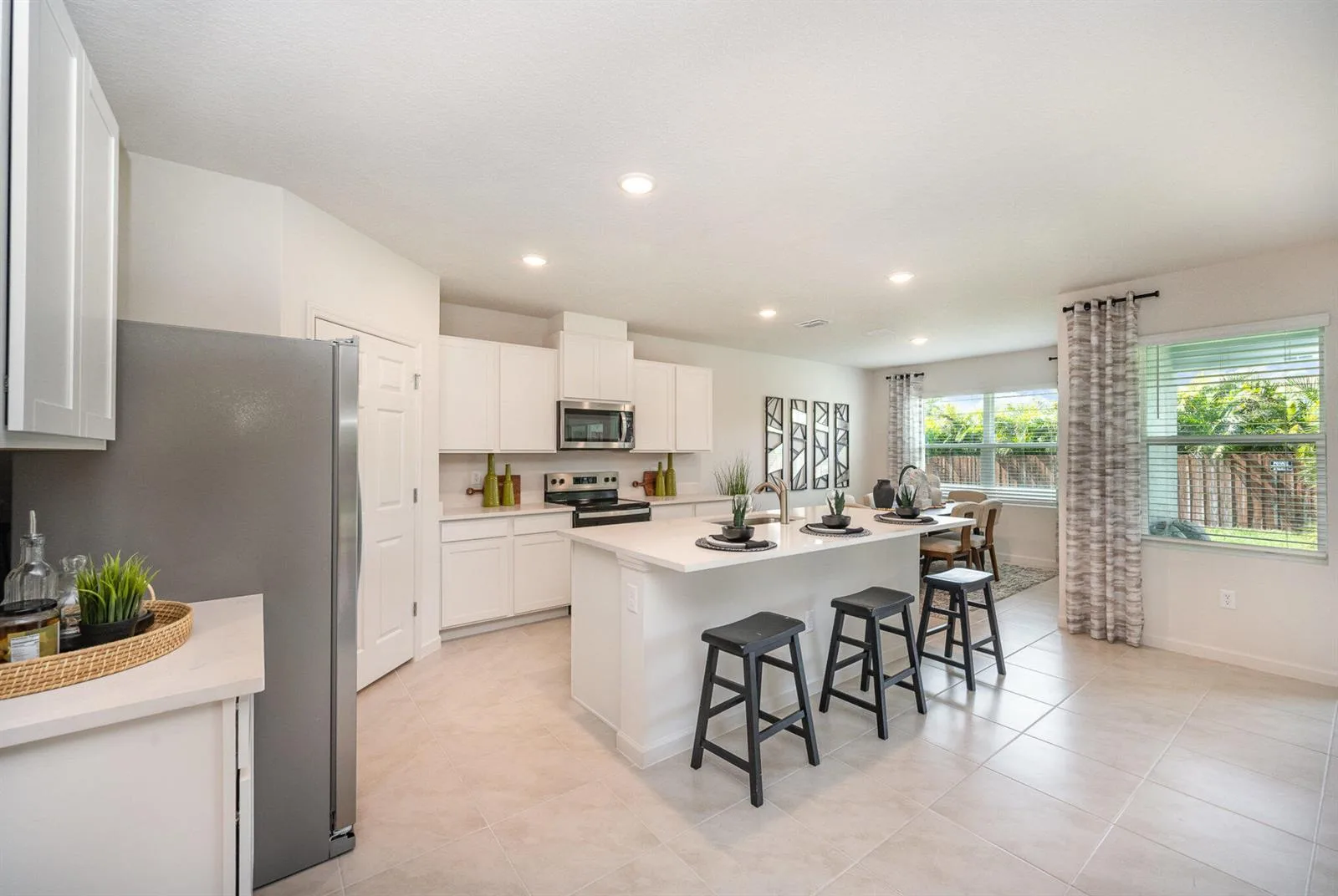 721 SE Celtic Avenue, Port St. Lucie, FL 34983 — zdjęcie 3