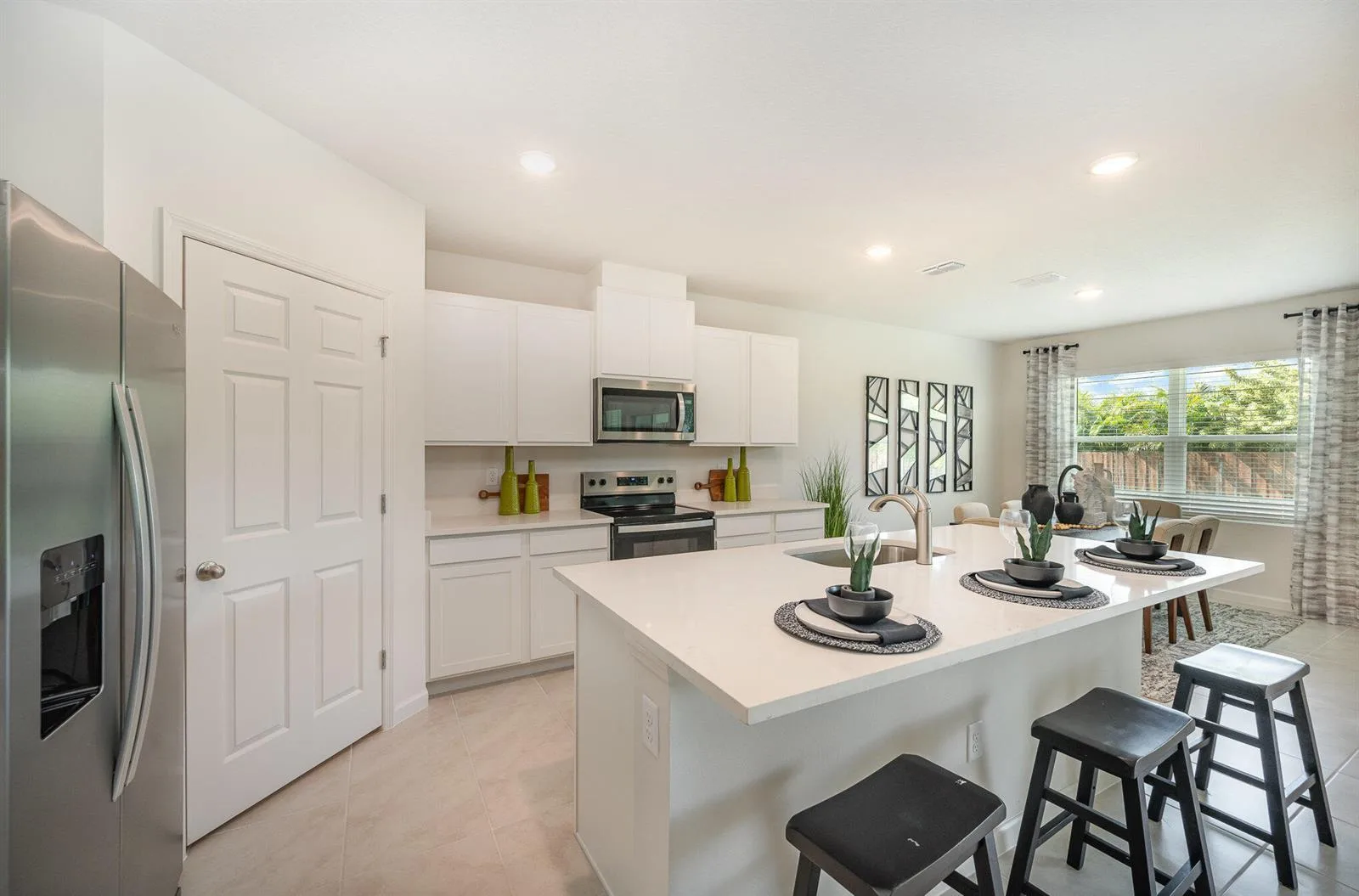 721 SE Celtic Avenue, Port St. Lucie, FL 34983 — zdjęcie 4