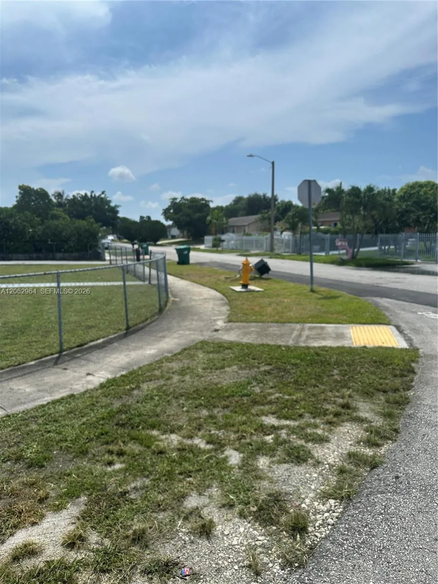3431 NW 194th Ter, Miami Gardens, FL 33056 photo 6