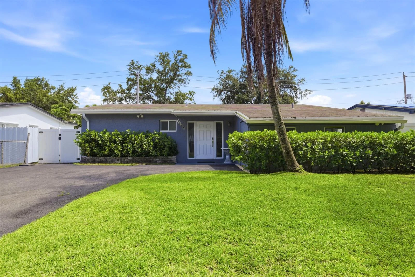 6444 Oak Street, Hollywood, FL 33024